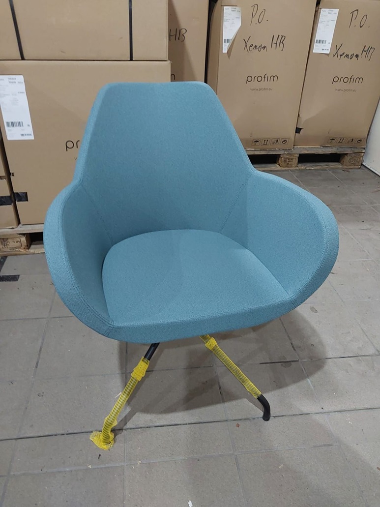 Fan Sessel von Profim mit Kreuzfuss 2 x so ab Lager verfügbar….